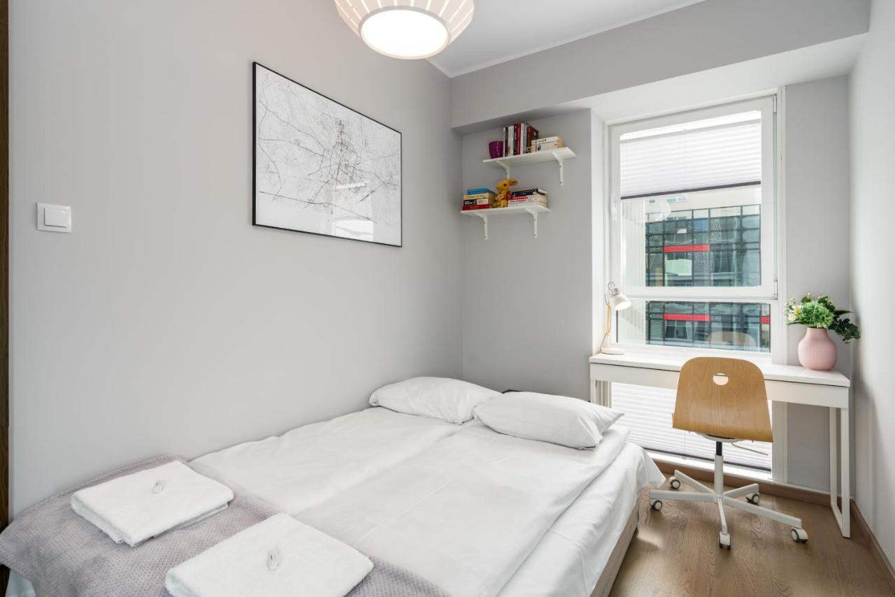 Apartments Poznan Towarowa By Noclegi Renters Ngoại thất bức ảnh