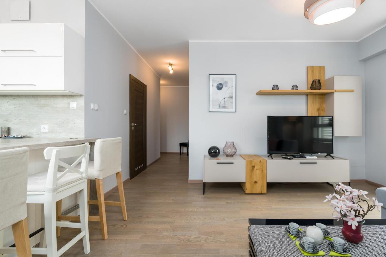 Apartments Poznan Towarowa By Noclegi Renters Ngoại thất bức ảnh