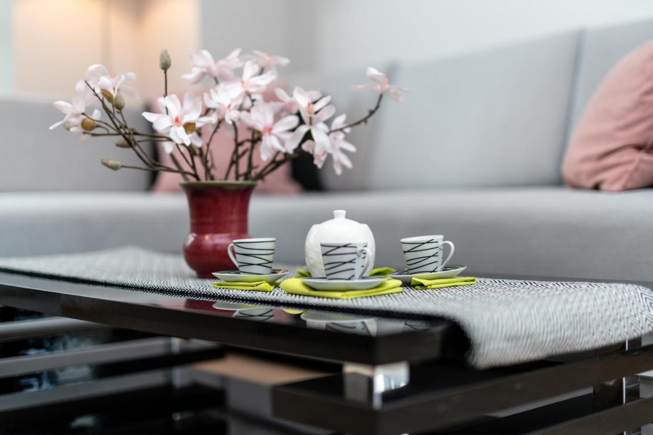 Apartments Poznan Towarowa By Noclegi Renters Ngoại thất bức ảnh