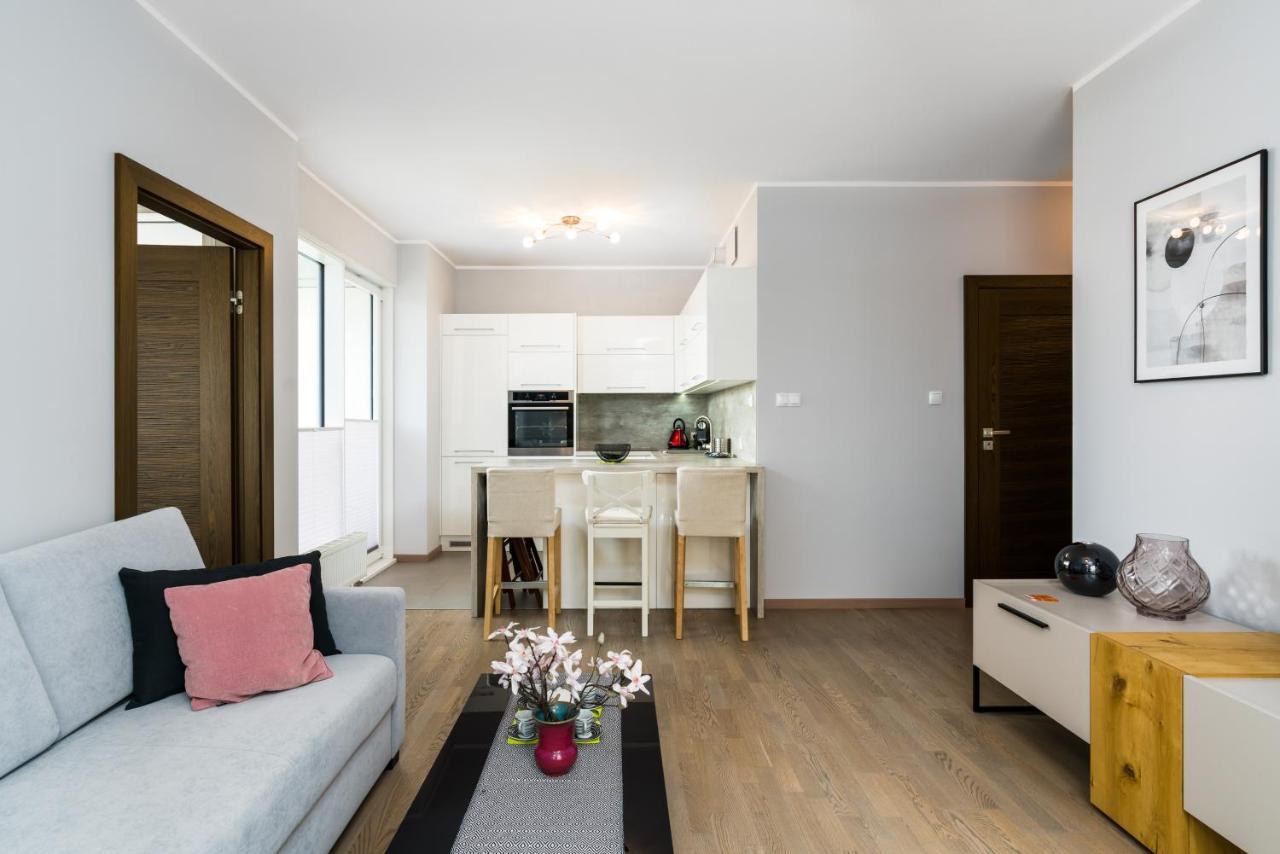 Apartments Poznan Towarowa By Noclegi Renters Ngoại thất bức ảnh